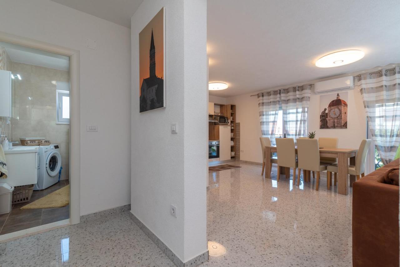 Apartment Gagula With Jacuzzi โตรกีร์ ภายนอก รูปภาพ